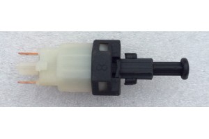 Датчик стоп сигнала Ланос