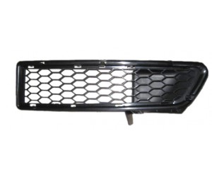 Решётка бампера левая 2004 -2008 г Логан