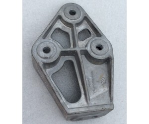 Кронштейн подушки правой Ланос