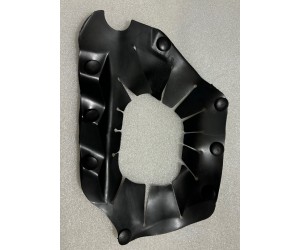 Брызговик рулевой правый