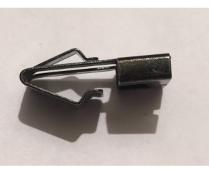 Скоба фиксатор рамки магнитолы Ланос нижняя 96221359