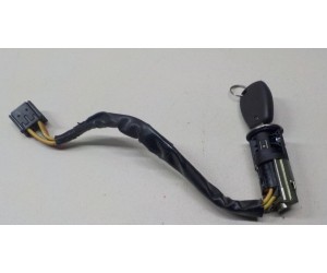 Личинка замка зажигания Логан